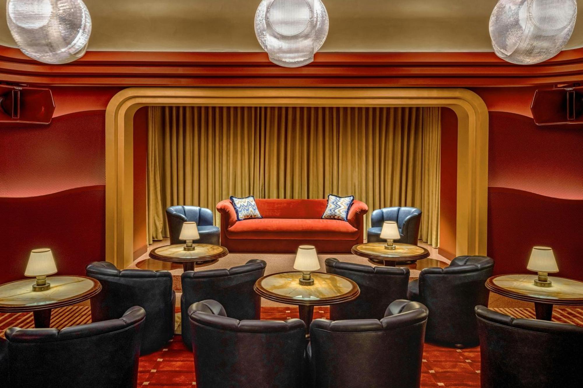 Hotel W 5*